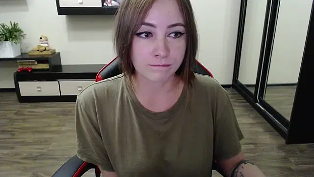 Laralianna online show from 09.08.25