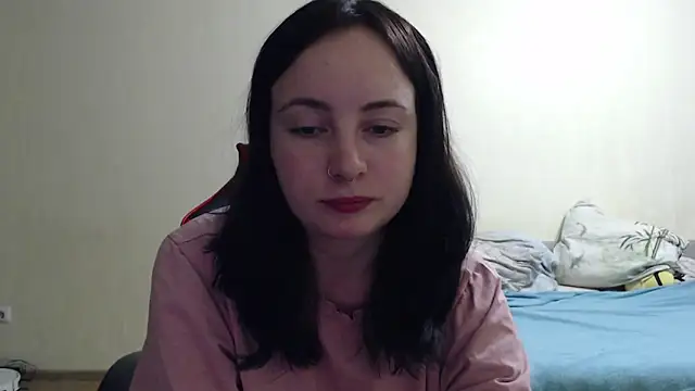 Laralianna online show from 10.22.25