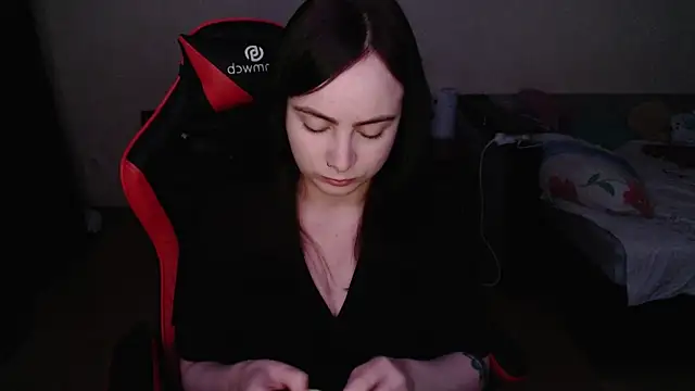 Laralianna online show from 02.23.26