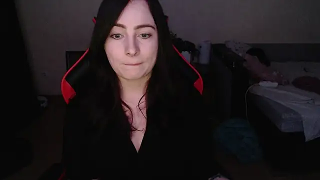 Laralianna online show from 02.24.26