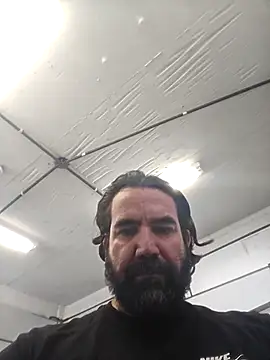 Snapshot of MysterBearMG chatting on 01.19.26 MysterBearMG online show from 01.19.26