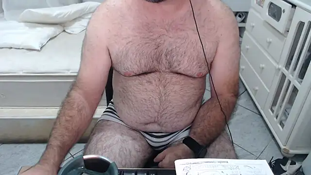 Snapshot of MysterBearMG chatting on 02.06.26 MysterBearMG online show from 02.06.26