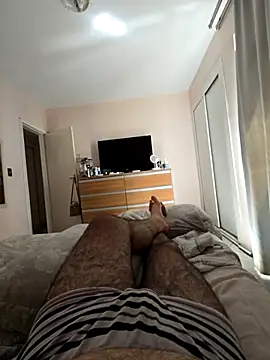 Snapshot of MysterBearMG chatting on 02.08.26 MysterBearMG online show from 02.08.26