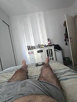 Snapshot of MysterBearMG chatting on 02.15.26 MysterBearMG online show from 02.15.26