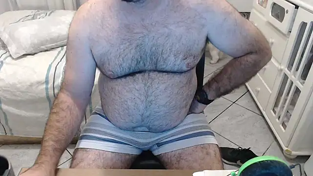 Snapshot of MysterBearMG chatting on 02.23.26 MysterBearMG online show from 02.23.26