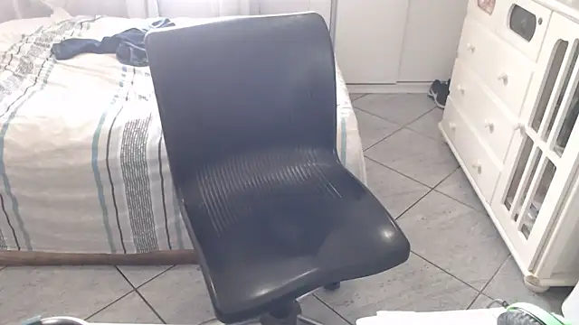 Snapshot of MysterBearMG chatting on 03.01.26 MysterBearMG online show from 03.01.26