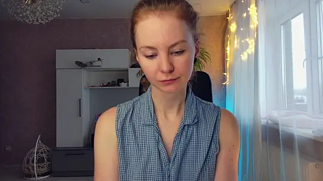 Cuddle Cat online show from 02.12.25