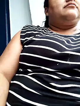 Monseratte21 online show from 02.01.25