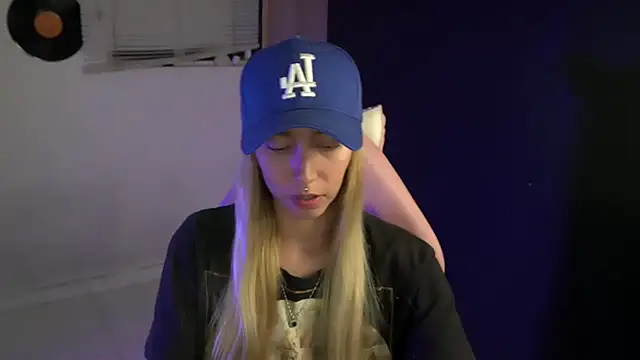 Snapshot of Saucy_Jenn chatting on 07.25.26 Saucy Jenn online show from 07.25.26