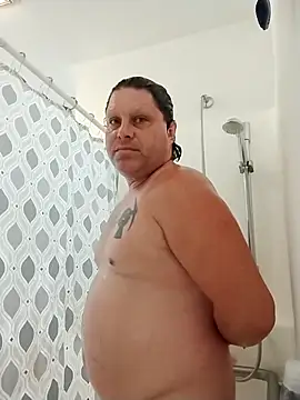 Snapshot of JGRisk chatting on 11.04.25 JGRisk online show from 11.04.25