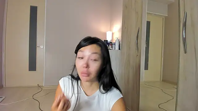 Snapshot of keiko_hot chatting on 06.14.26 keiko hot online show from 06.14.26