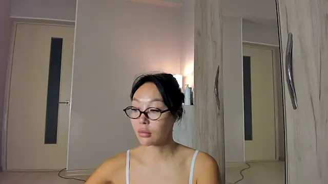 Snapshot of keiko_hot chatting on 06.16.26 keiko hot online show from 06.16.26