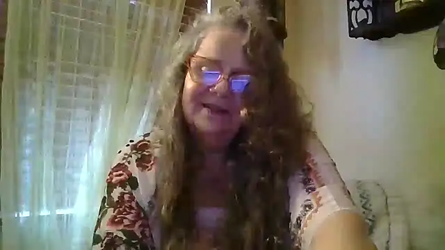 DestineeLoverGirl online show from 03.23.26