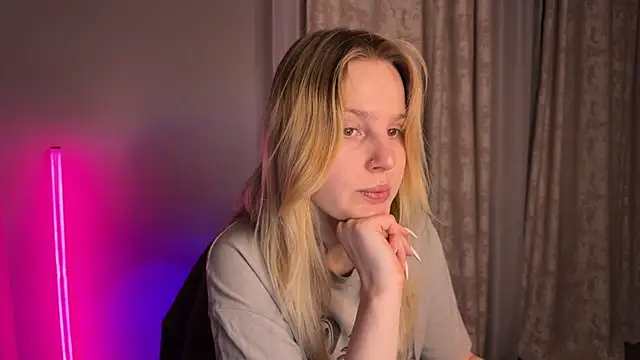 Chanel Gill online show from 01.13.25