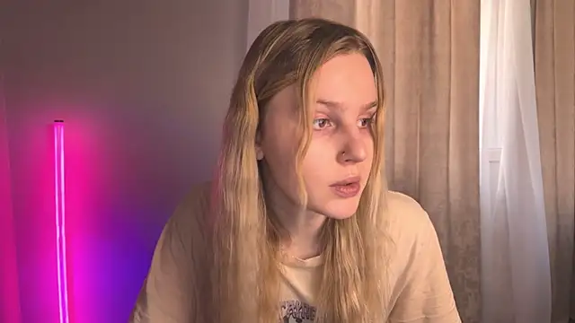 Chanel Gill online show from 01.15.25