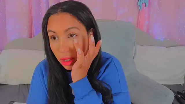 MeghanXO online show from 09.24.25