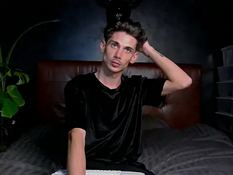 DanielCrush1 online show from 10.03.25