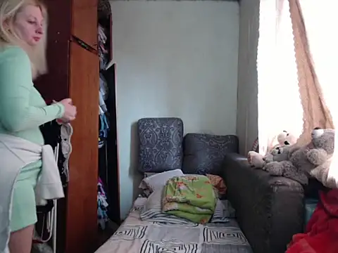 BustyBlond online show from 03.18.25