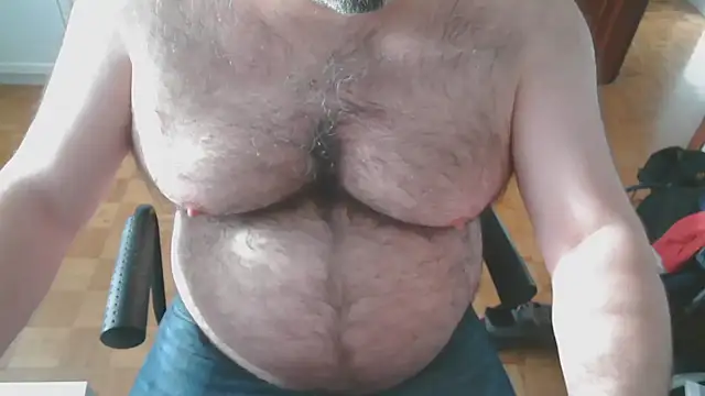 mikeyhotbear online show from 02.25.26