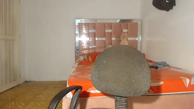 Kristal Cox1 online show from 02.01.25