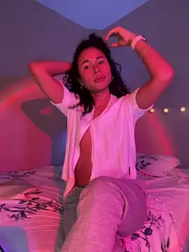 GabriSaenz online show from 01.24.25