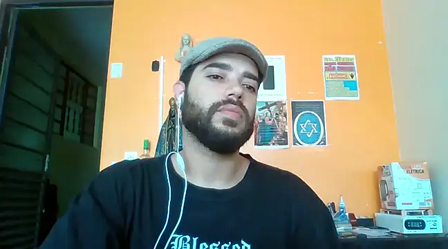 Snapshot of Magno_ATV chatting on 01.08.25 Magno ATV online show from 01.08.25