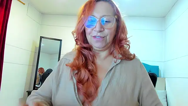 Snapshot of vaalery_sweet chatting on 10.03.25 vaalery sweet online show from 10.03.25