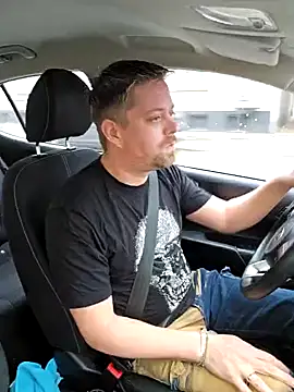 Trucker Hunter online show from 12.27.24