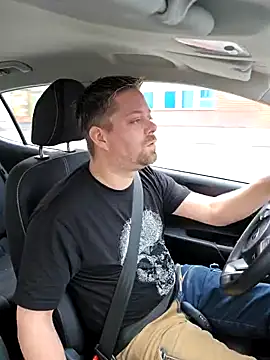 Trucker Hunter online show from 12.28.24