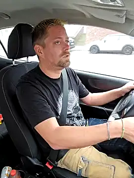 Trucker Hunter online show from 01.18.25