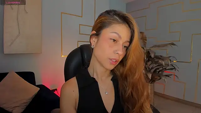 ErikaBenz  online show from 02.01.25