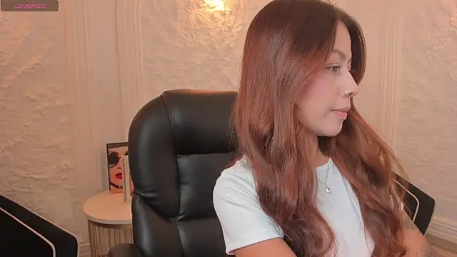 ErikaBenz  online show from 10.10.25