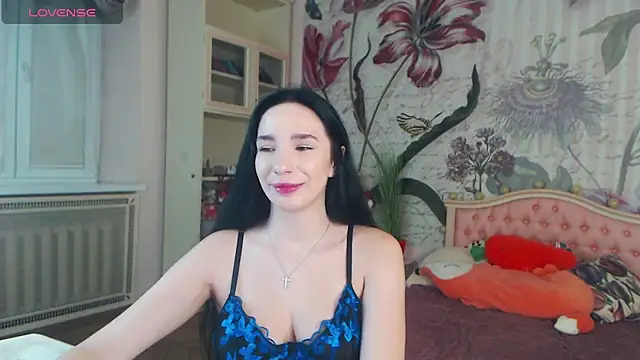 AliciaBow online show from 12.23.24