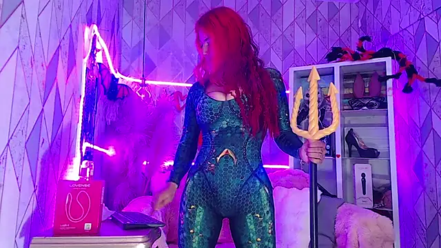 AsheyBaker online show from 10.31.25