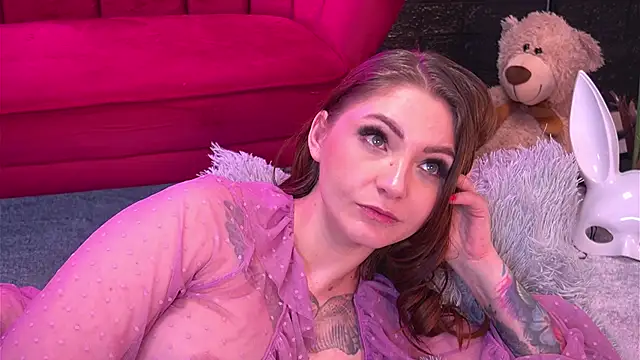 ScarlettQuate online show from 12.17.24