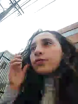 Snapshot of _Laary chatting on 12.20.24  Laary online show from 12.20.24