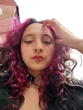 Snapshot of _Laary chatting on 09.26.25  Laary online show from 09.26.25