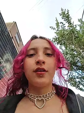  Laary online show from 11.22.25