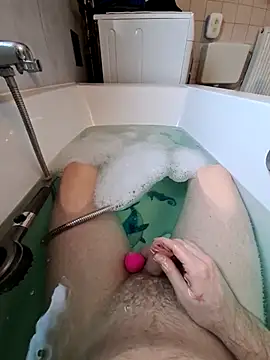 Snapshot of toeloverlive chatting on 02.16.26 toeloverlive online show from 02.16.26