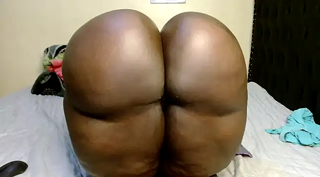 Toomuchbooty33 online show from 12.03.24