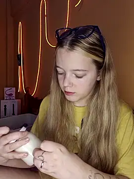 -veranito- online show from 03.17.25