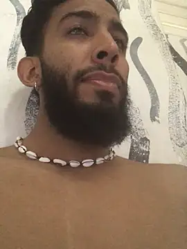 Snapshot of Alessandro__Rossi chatting on 12.19.24 Alessandro  Rossi online show from 12.19.24