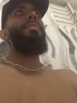 Snapshot of Alessandro__Rossi chatting on 01.18.25 Alessandro  Rossi online show from 01.18.25