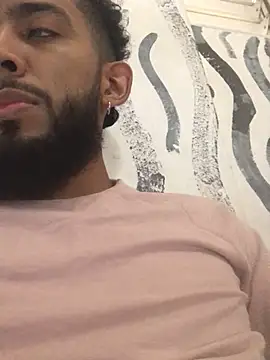 Snapshot of Alessandro__Rossi chatting on 02.14.25 Alessandro  Rossi online show from 02.14.25