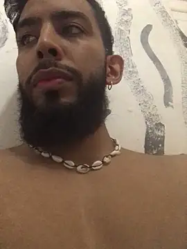 Snapshot of Alessandro__Rossi chatting on 02.22.25 Alessandro  Rossi online show from 02.22.25