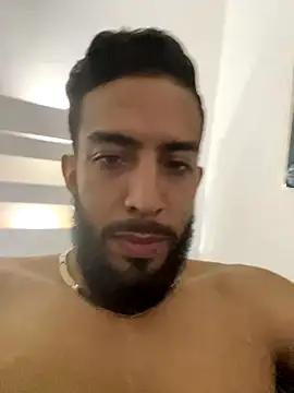 Snapshot of Alessandro__Rossi chatting on 09.17.25 Alessandro  Rossi online show from 09.17.25