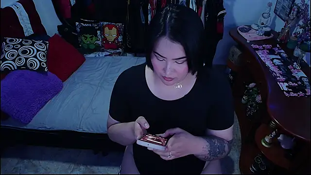 lufek23 online show from 10.05.25