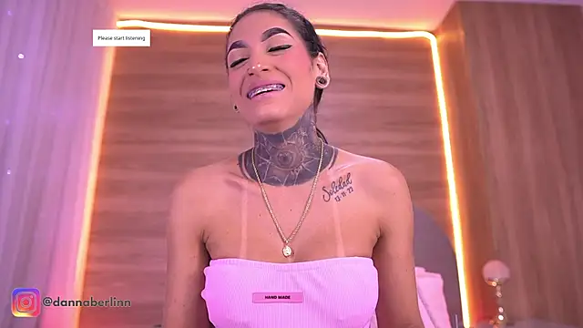 Snapshot of danna_berlin_ chatting on 05.23.26 danna berlin online show from 05.23.26