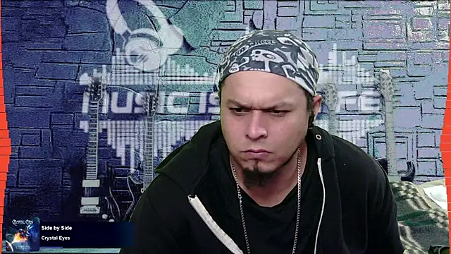 Snapshot of chino_roz chatting on 01.12.25 chino roz online show from 01.12.25
