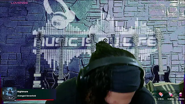 Snapshot of chino_roz chatting on 02.18.25 chino roz online show from 02.18.25